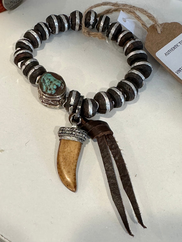 STRETCH TURQUOISE & CLAW BRACELET