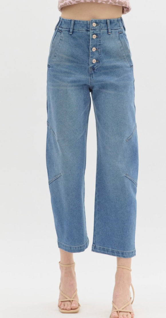 Cropped Barrel Jean