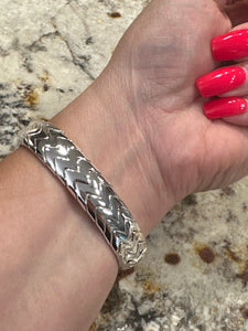 Zig Zag Stretch Bracelet