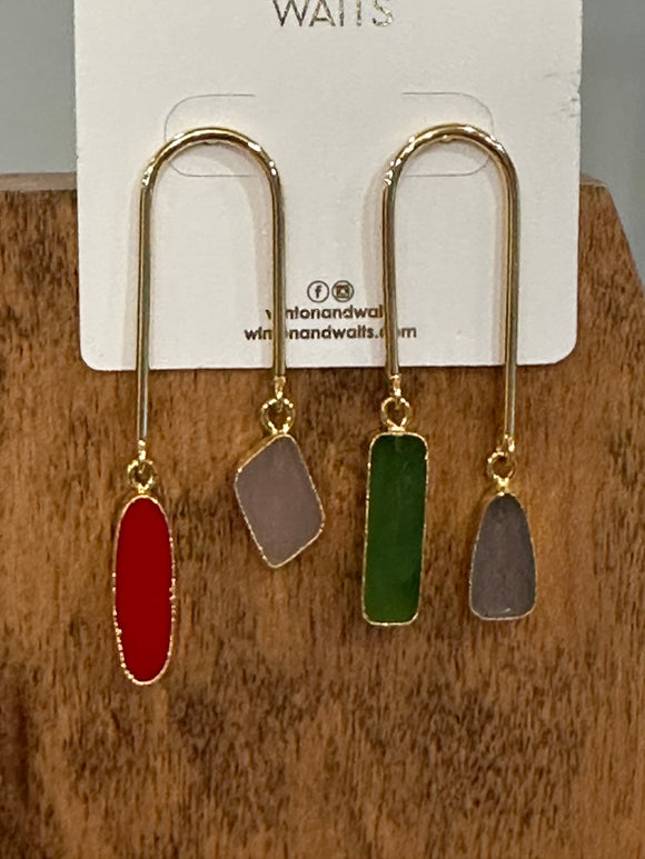 Asymmetrical arch earring