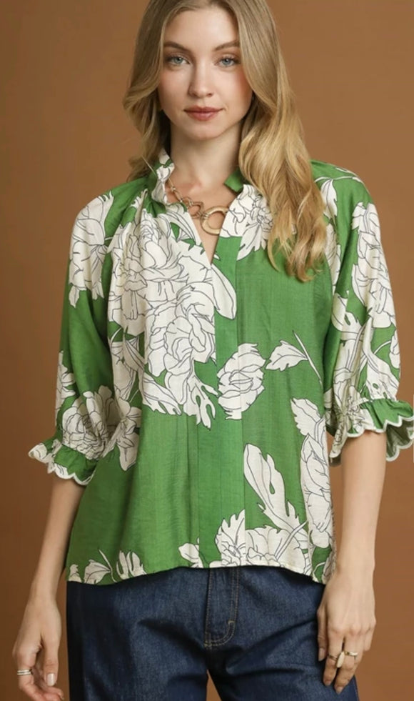 Floral V-Neck Scallop Edge Top