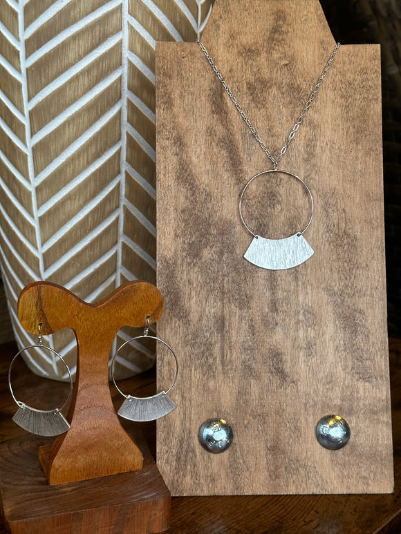 Open circle with fan set