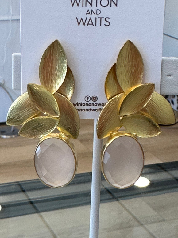 Light pink gold leaf earring